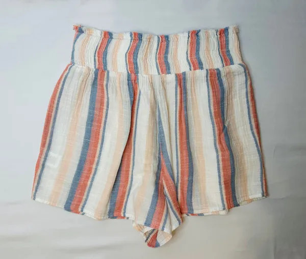 Francescas Sky Button Front Smocked Shorts Ivory - M - Image 5
