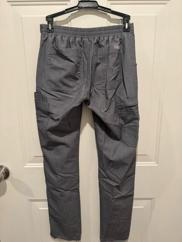 FIGS Set Scrubs - Image 6