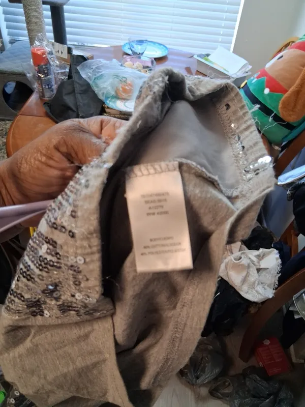 Piper heavily sequined sleeveless tank y2k 2000s top in gray and silver size small. - Image 8