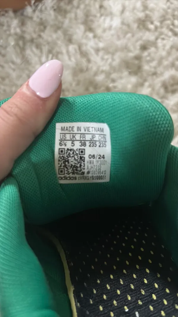 Green Adidas Sneakers - Image 3