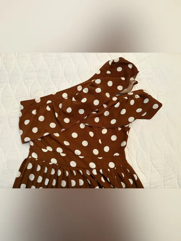 Pretty Little Thing Women's One-Shoulder Brown Polka Dot Midi Dress Size 4 - Image 7