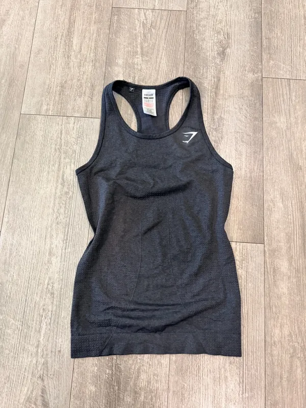 Gymshark Black Seamless High-Neck Tank Top - Image 4