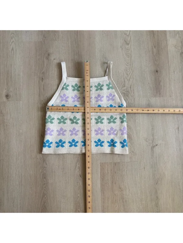 American Eagle NWOT Women's Floral Crochet Sweater Tank Size XL - Image 6