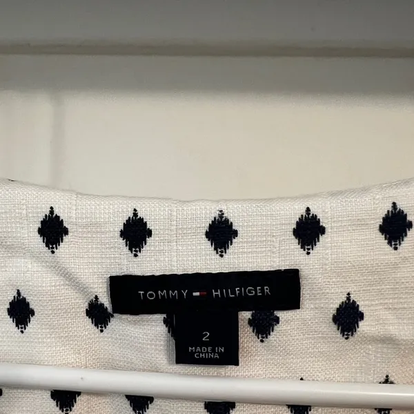 Final price Tommy Hilfiger Women’s White & Black Diamonds Pattern V-Neck - Image 2