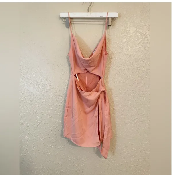 Superdown side tie mini dress size xs - Image 4