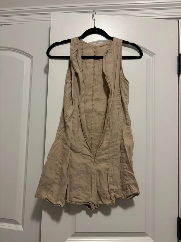 Gianni Bini Tan Linen Romper - Image 4