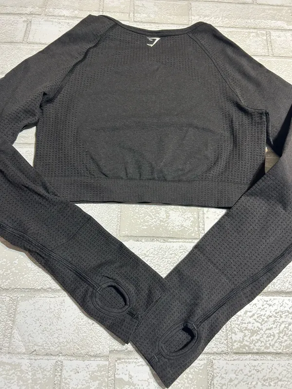 Gymshark Black Long-Sleeve Cropped Training Top - Image 3