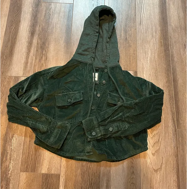 American Eagle Hooded Cropped Corduroy Button-Up Shirt Jacket Hunter Green - Image 2