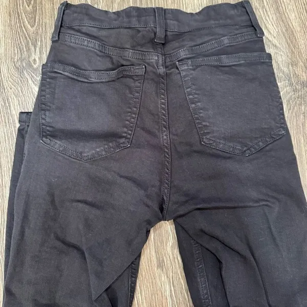 Topshop Petite Jamie Moto jeans in black - Image 4