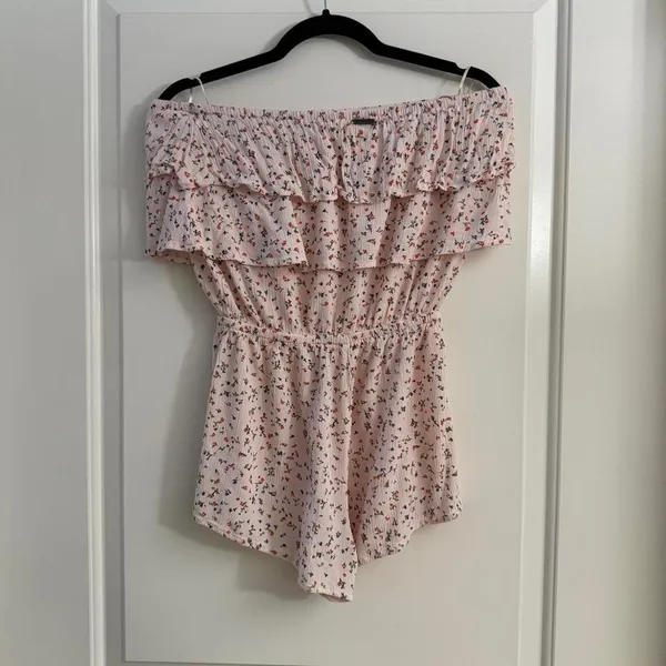 Billabong Pink Floral Sleeveless Romper Summer Festival Medium - Image 4