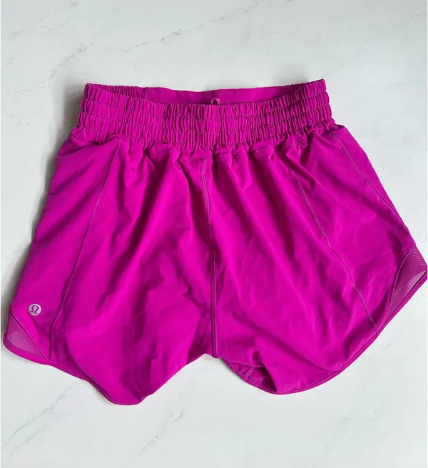 Lululemon Hotty Hot Shorts 4" High-Rise - Image 3