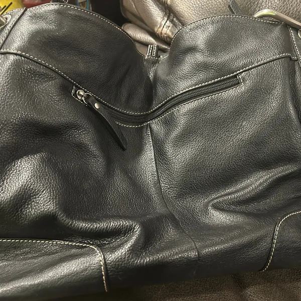 Celsius Black Genuine Leather Shoulder Bag - Image 4