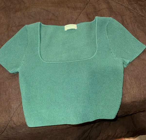 Aritzia Babaton Top Ribbed - Image 2