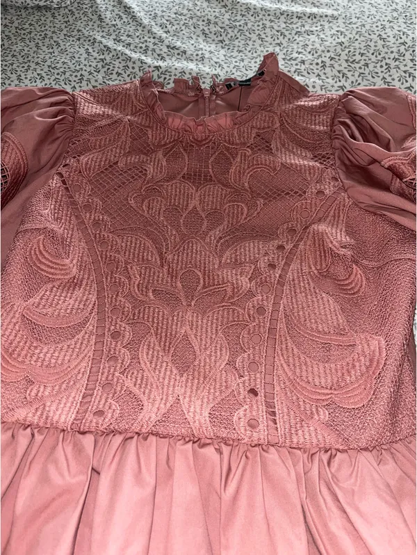 Express lace puff sleeve blouse - Image 2