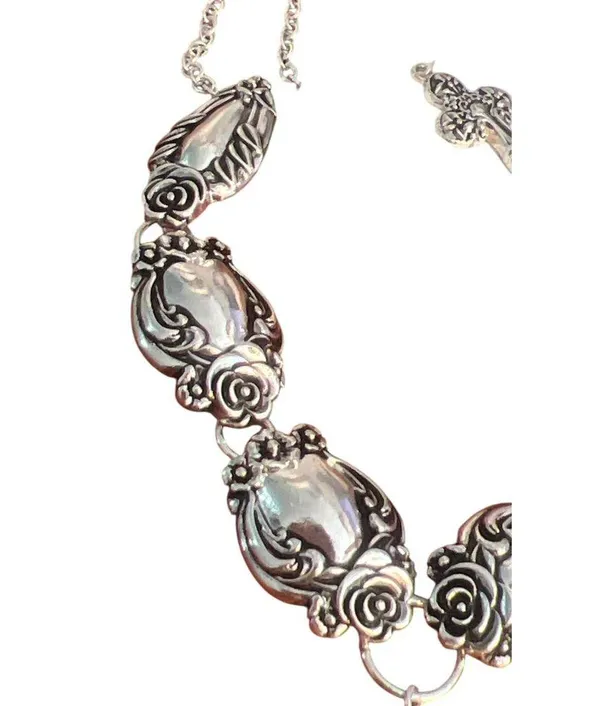 Icon Collection Silver Cross Necklace Earring Set Lead Nickel Safe New on Card - Image 3