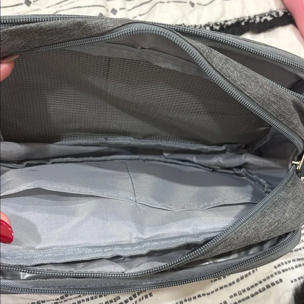 Ulta Beauty Gray Cosmetic Bag - Image 4