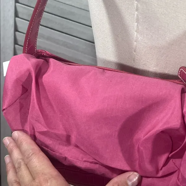 Mini Shoulder Bag Barbie Pink Alligator Texture - Image 4