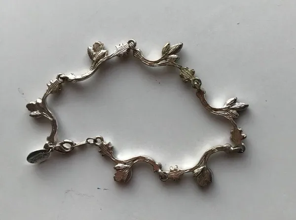 Black/silver crystal metal leaf bracelet - Image 2