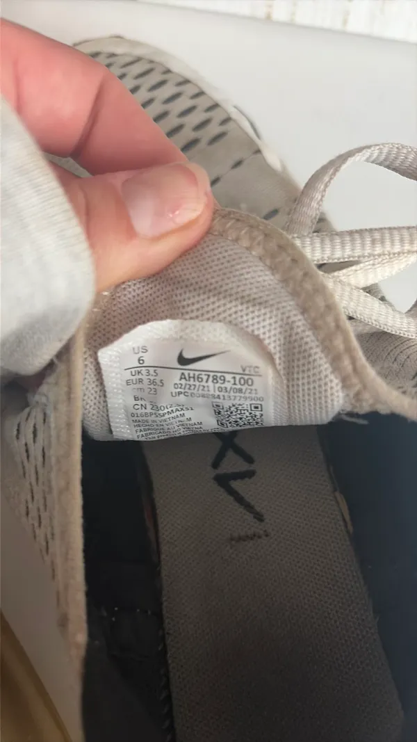 Nike Air Max 270 - Image 2