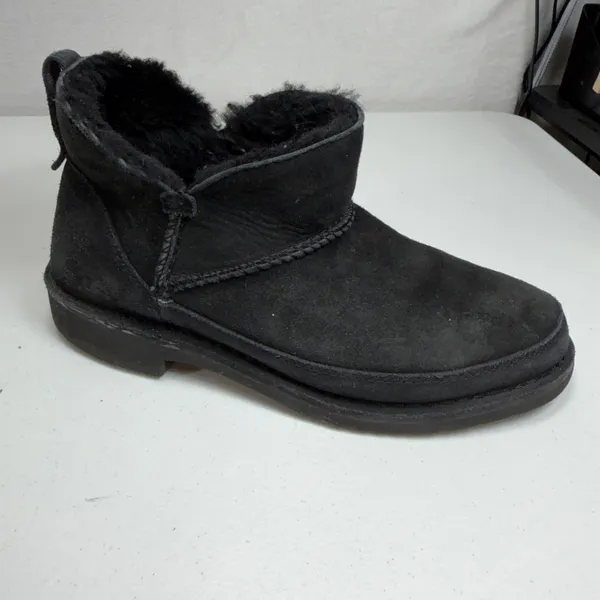 UGG 7 Melrose Ankle Boots 1103807 Black Suede Sheepskin Lined Cozy Winter Warm - Image 4