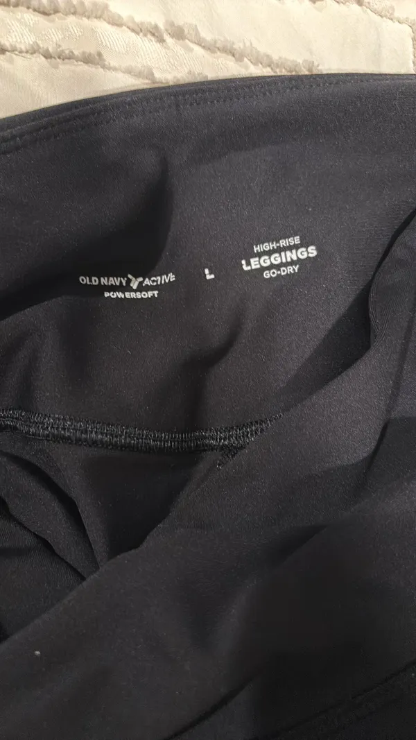 Old Navy High Rise Leggings - Image 3