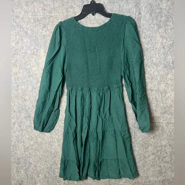 Zesica Woman’s Size Large tiered smocked mini Green‎ Long Sleeve Dress - Image 8