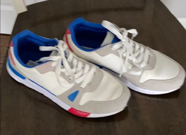 - Steve Madden sneakers - Image 8