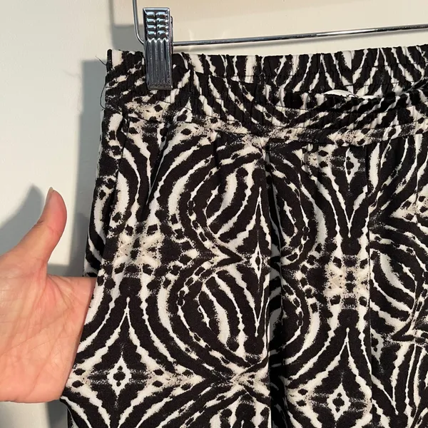 Veronica M Black White Abstract Print Jogger Pants Women's Size S Elastic‎ Waist - Image 3