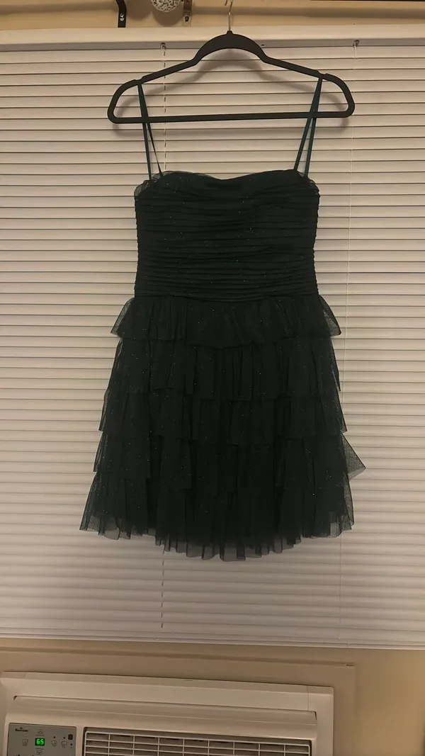 B Darlin Emerald green semi formal dress - Image 2