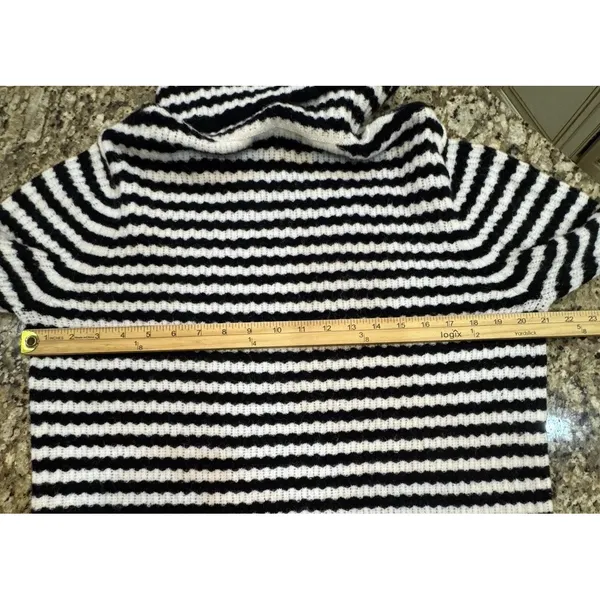 Banana Republic Black & White Filpucci Wool Alapaca Sweater Size Large Striped - Image 6