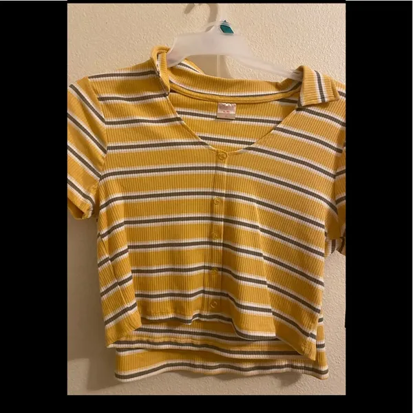 2 Piece Polo set Yellow Size XL - Image 2