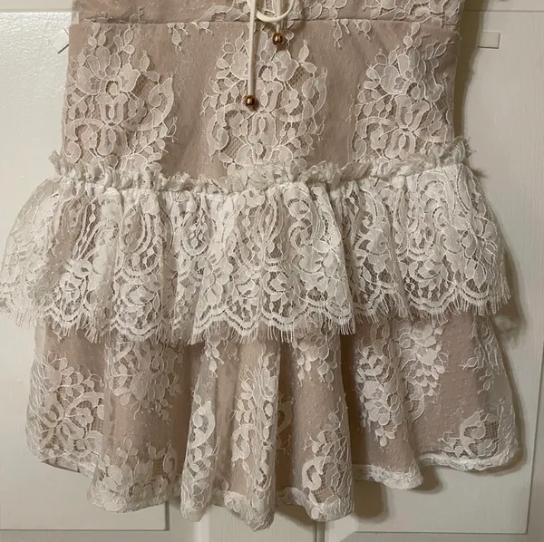 NWT! Angel Biba Chic White Floral Lace Mini Dress Women’s V-Neck Ruffle Size Large - Image 6