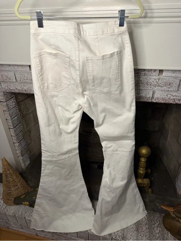 NWT Buddy Love White Flare Jeans 27 Bell Bottom Raw Hem - Image 3