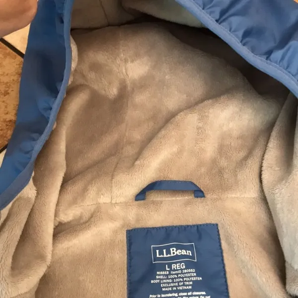 L.L. Bean Women's Hooded‎ Fleece Lined Vest Blue Large - Image 8