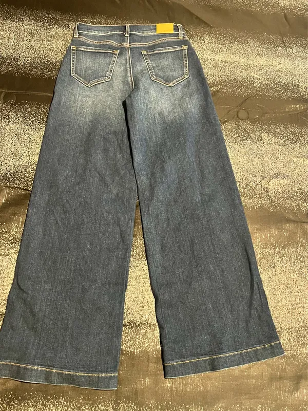 Womens 28" Evereve Front Seam High Waisted Wide Leg Jeans-Dark Wash - Image 3