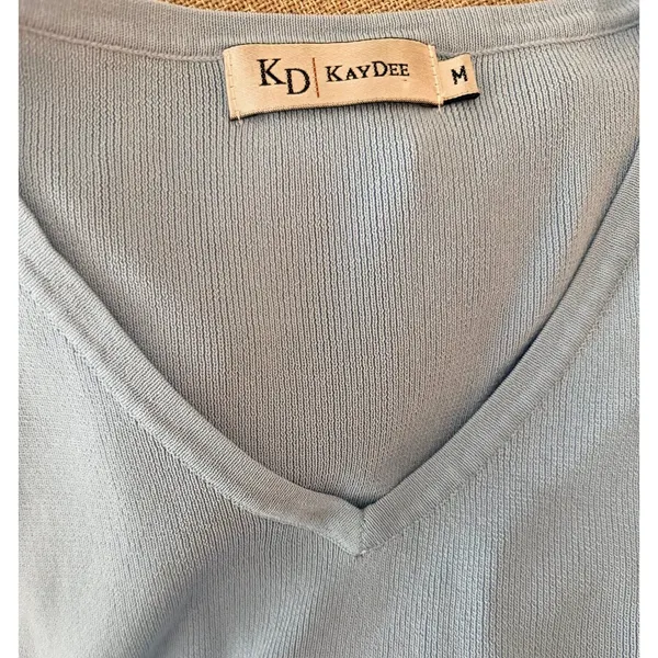 Kaydee Periwinkle light Blue V-Neck Knit Medium Soft Rayon Blend Short Sleeve - Image 5