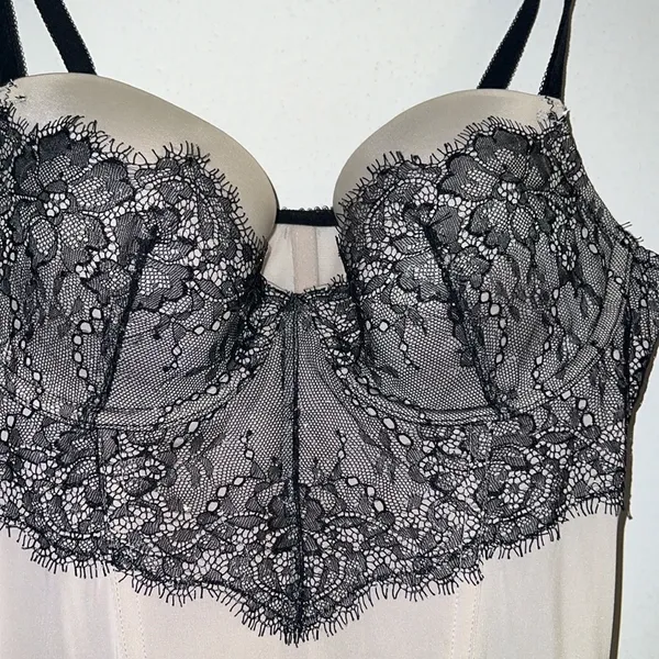 Sexy - 36B Victoria’s Secret Nude and Black Lace Corset Top - Image 4