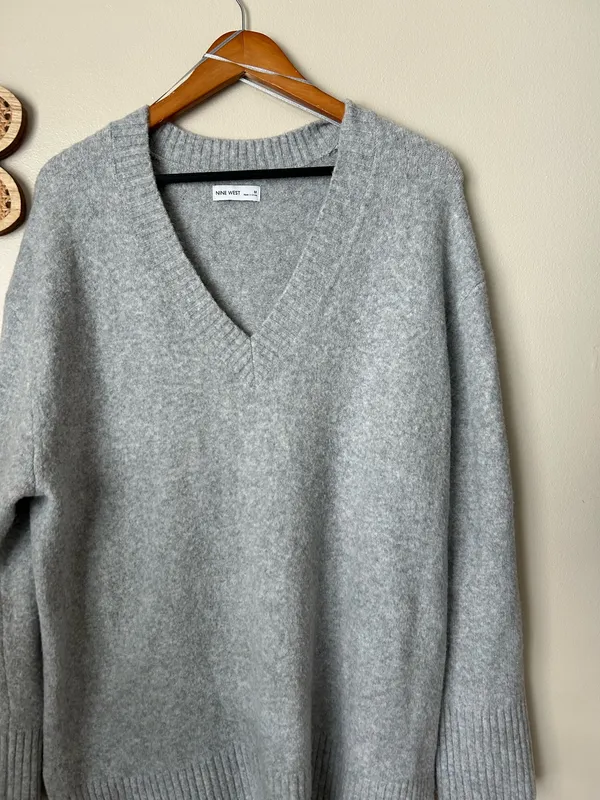 Nine West oversized gray sweater  - Image 2