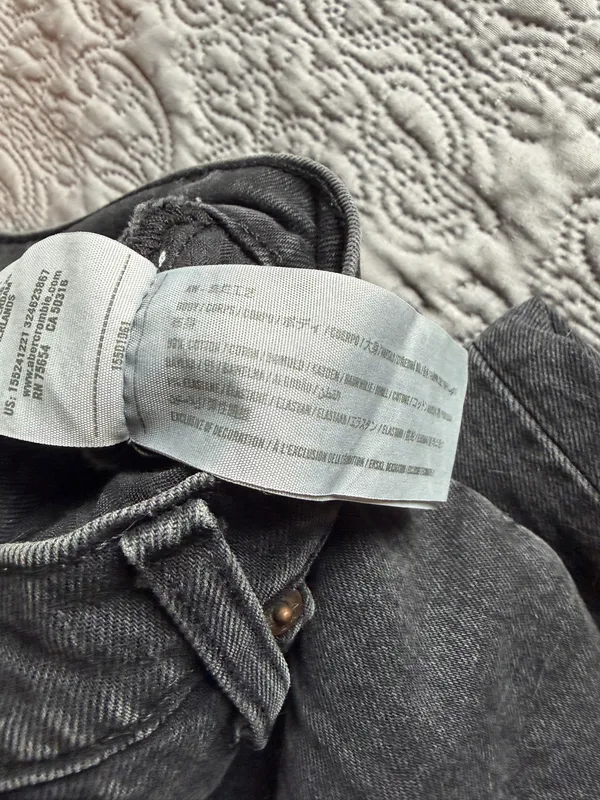 Abercrombie ultra high rise 90s straight Jeans - Image 6