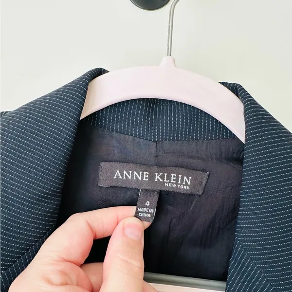 Anne Klein Pinstripe Blazer - Size 4 - Image 2