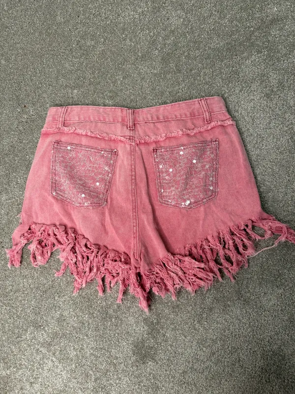 POL Pink Sequin Patchwork Distressed Fringe Denim Shorts Size Large - Image 4