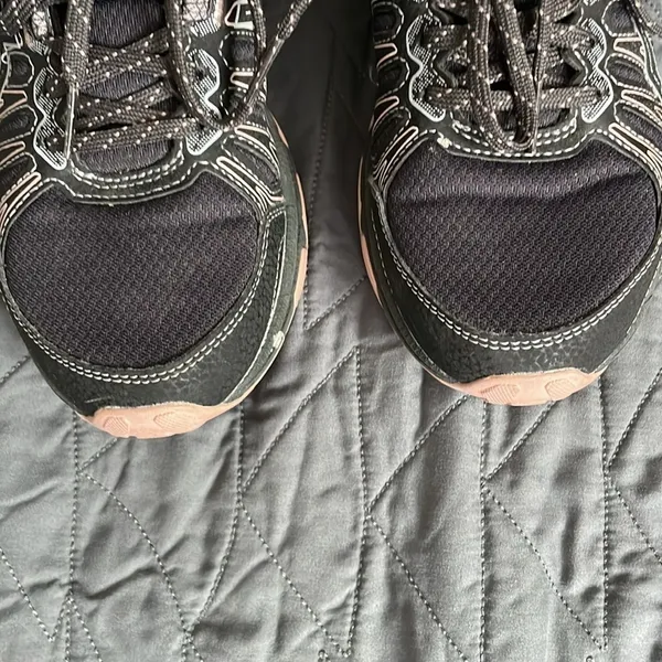 Women’s ASICS Gel-Venture 7 - Image 2
