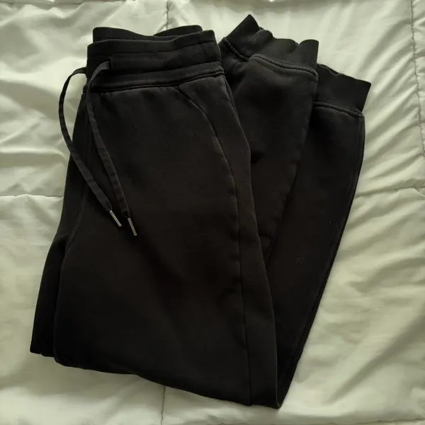 Lululemon Scuba High-Rise Joggers - Image 2