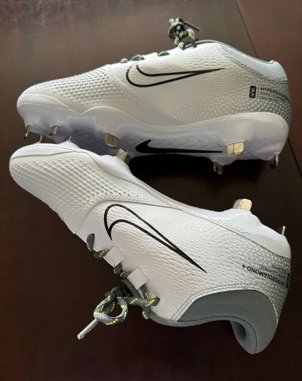 Nike Renew Softball Cleats Size 8 NWOT - Image 9
