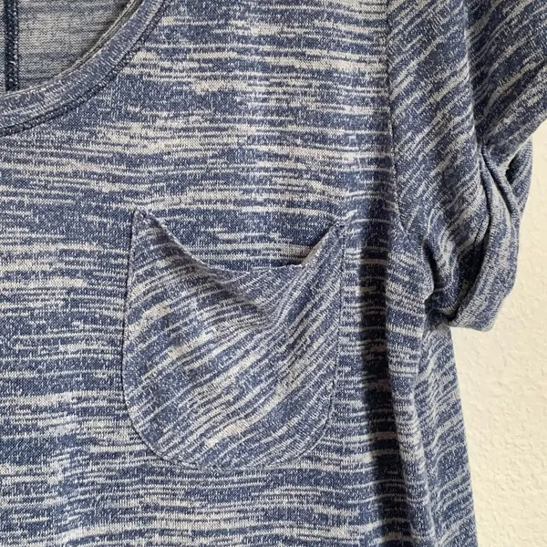 5/$25 Abercrombie & Fitch Heathered Short Sleeve V-neck Tee‎ T-shirt in Blue - Image 5