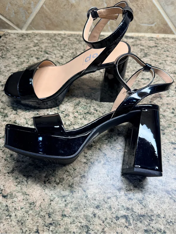 POP Casen Black Patent Platform Block Heel Sandals Women's Size 7 NWOB - Image 5