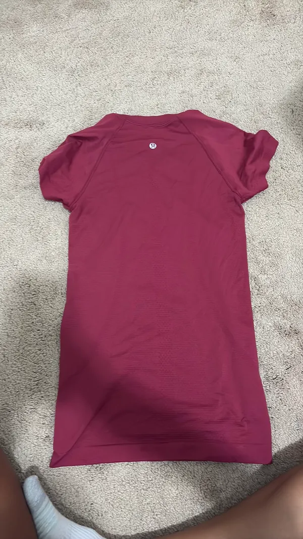 Lululemon Maroon Swiftly Short Sleeve Tech - Image 5