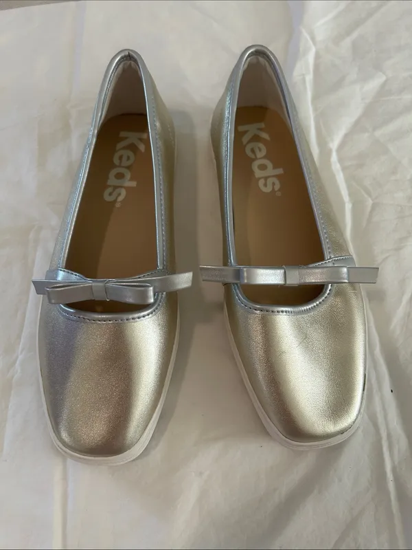 Keds Square Toe Mary Jane Leather Mini Bow, Silver, Size 8, NEW no tags Display - Image 3