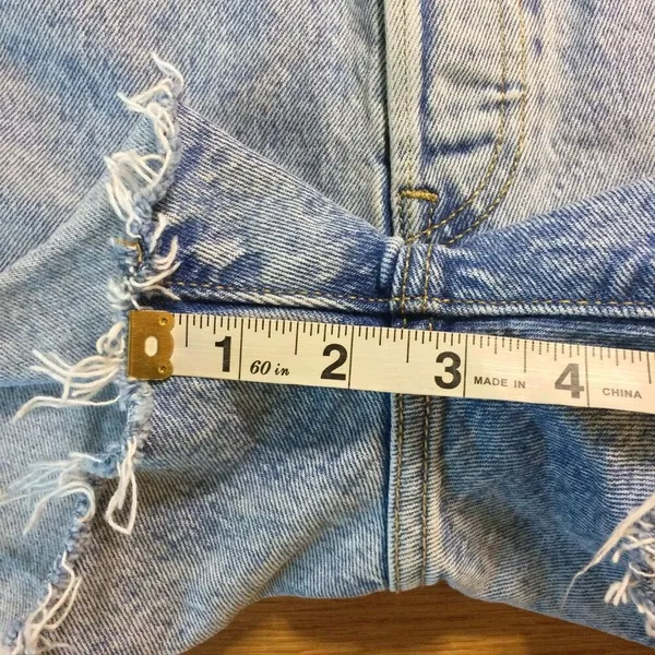 Levi’s 501 Jean shorts 28 button-fly light wash distressed - Image 5
