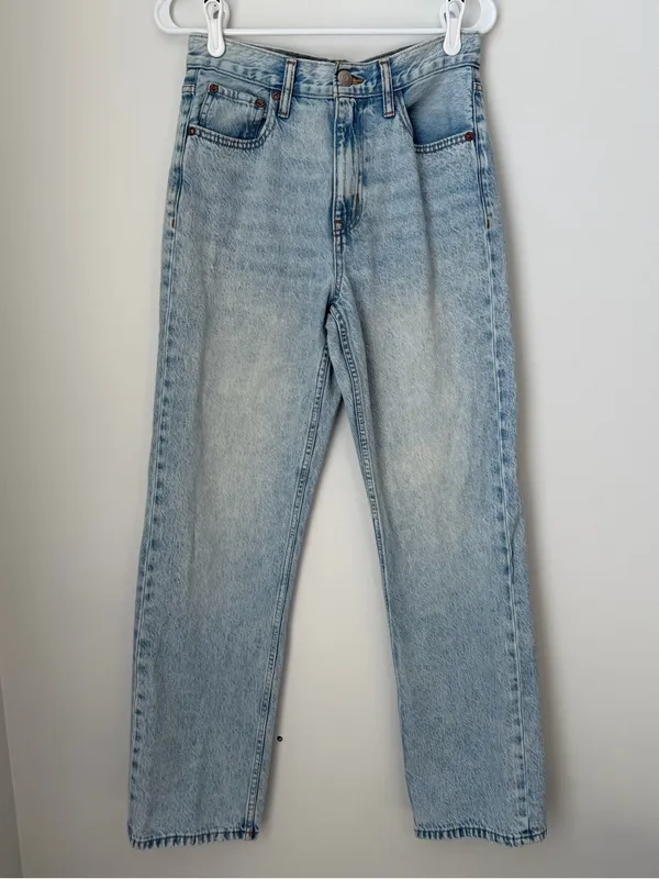 Aeropostale 90s Baggy Jeans Light Wash Size 4 - Image 3